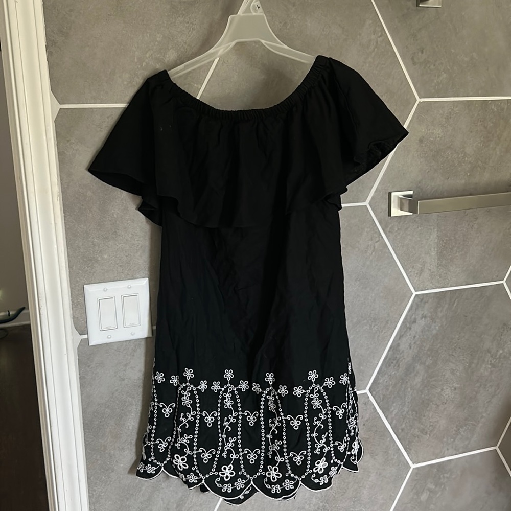 Black and white summer dress